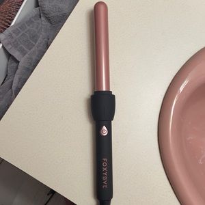Foxy Bae curling wand